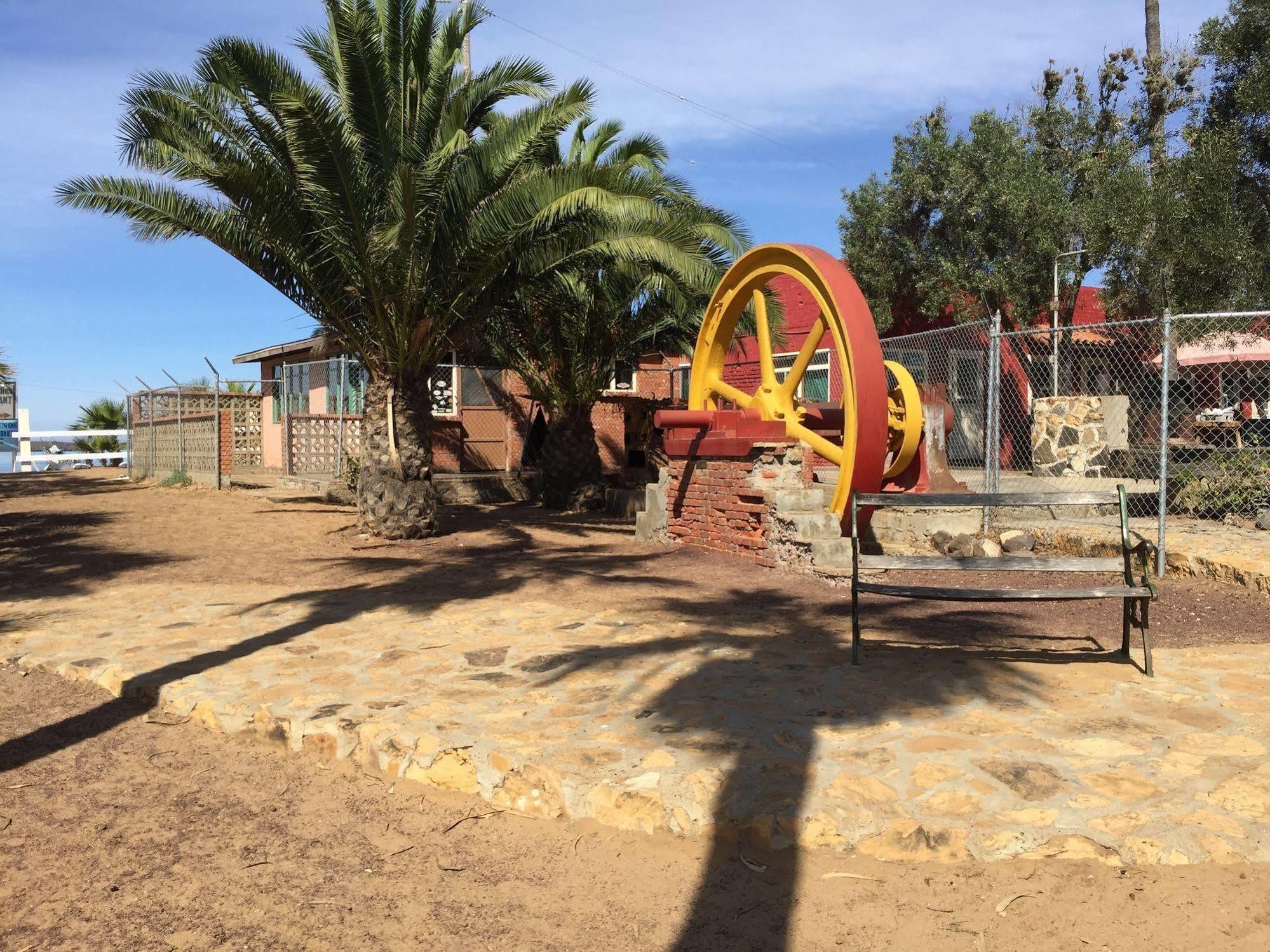 Old Mill Hotel San Quintin Luaran gambar