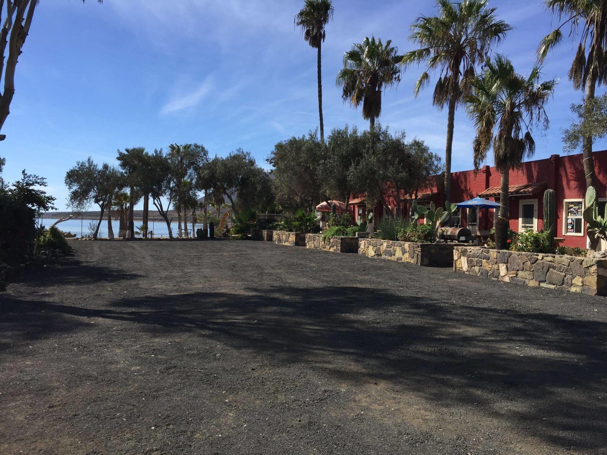 Old Mill Hotel San Quintin Luaran gambar