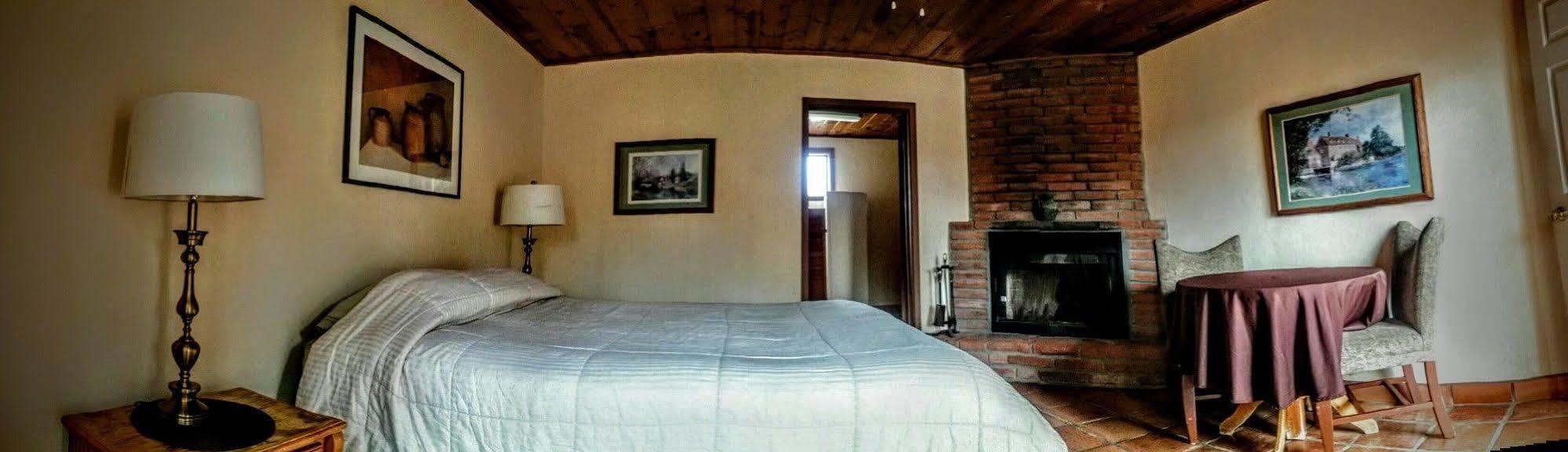 Old Mill Hotel San Quintin Luaran gambar