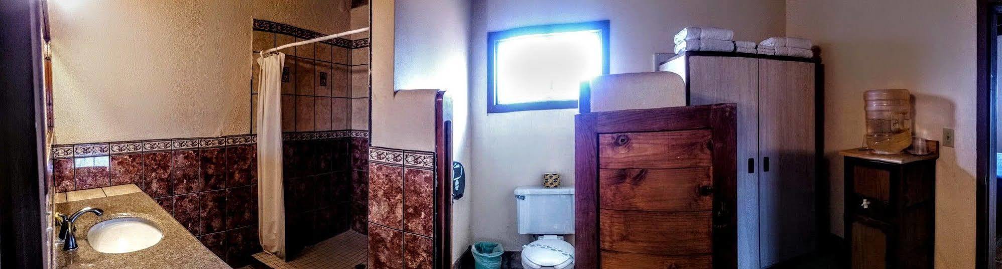Old Mill Hotel San Quintin Luaran gambar