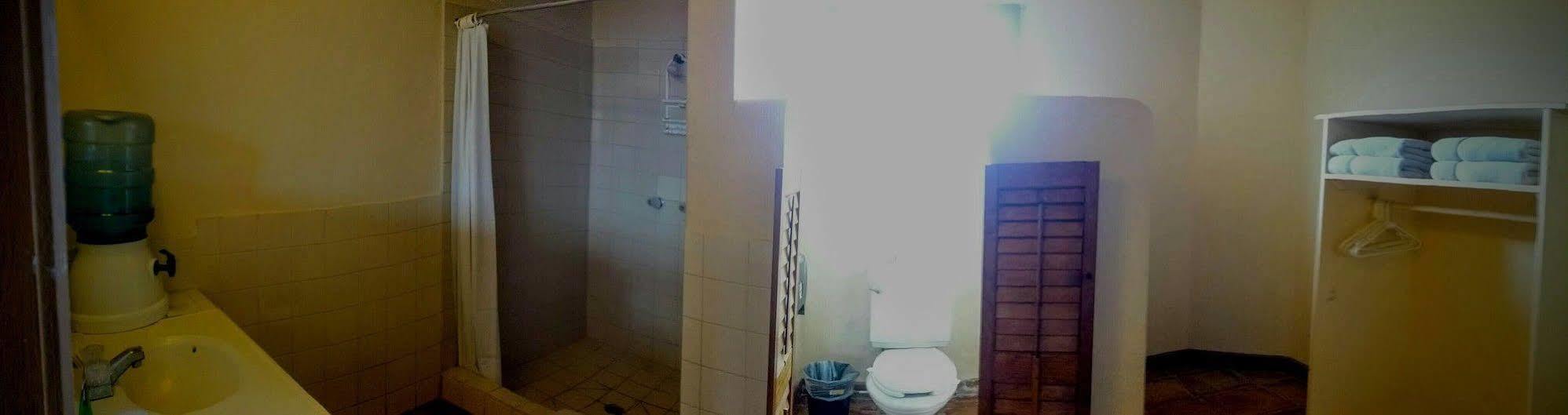 Old Mill Hotel San Quintin Luaran gambar